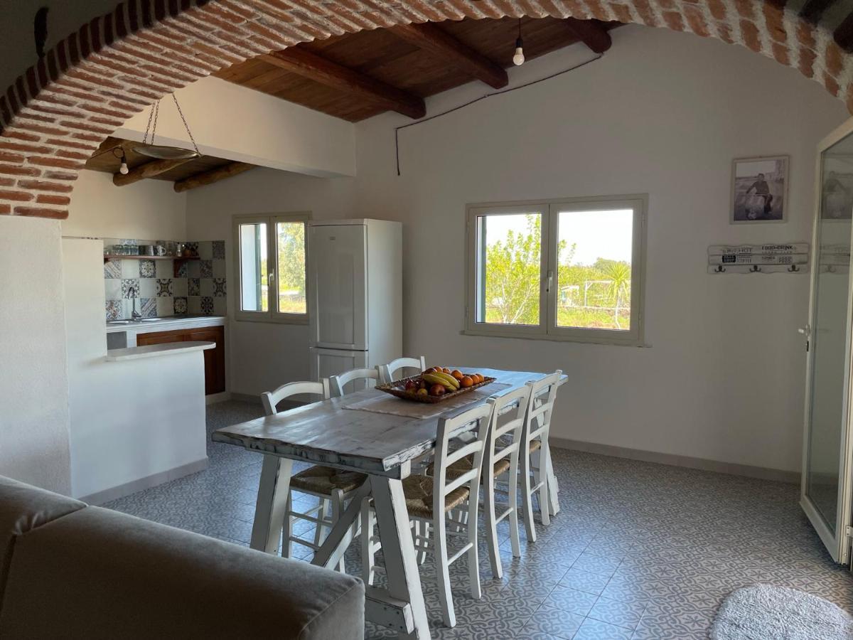 Casa Vacanze Gollei, 奥罗塞伊 外观 照片