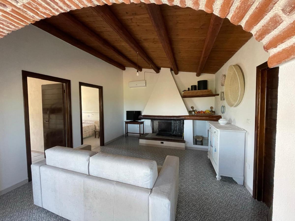Casa Vacanze Gollei, 奥罗塞伊 外观 照片