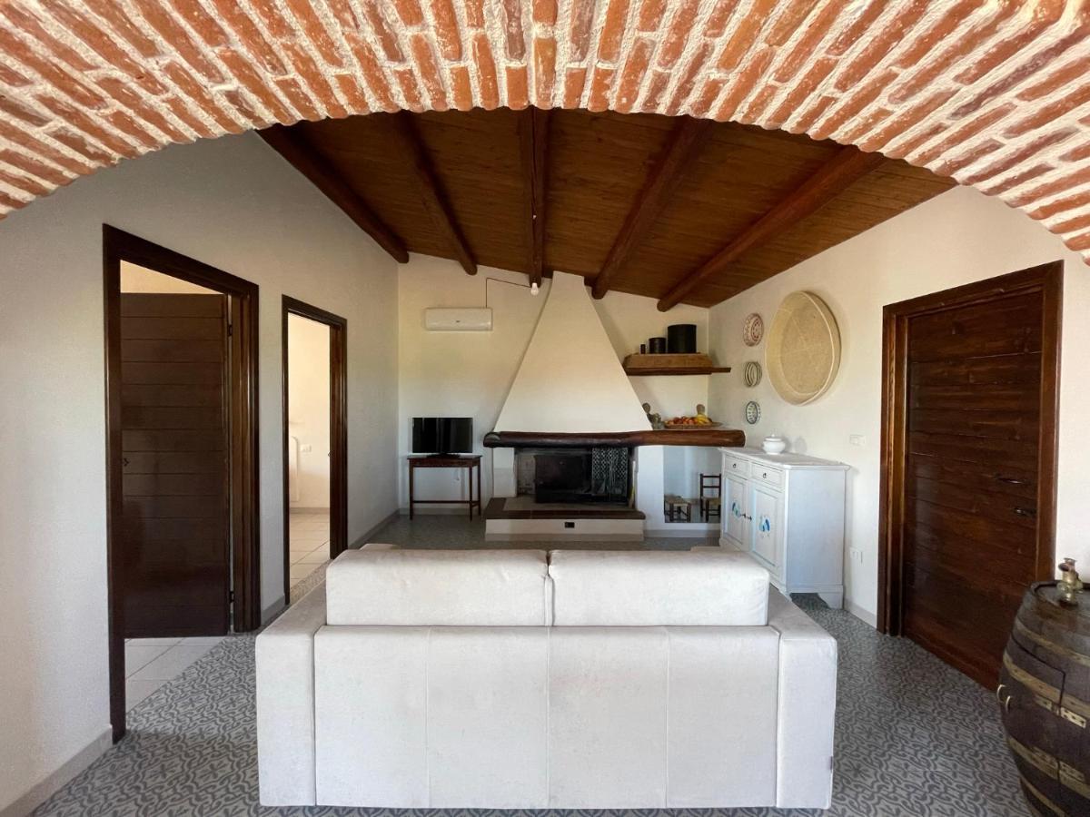 Casa Vacanze Gollei, 奥罗塞伊 外观 照片