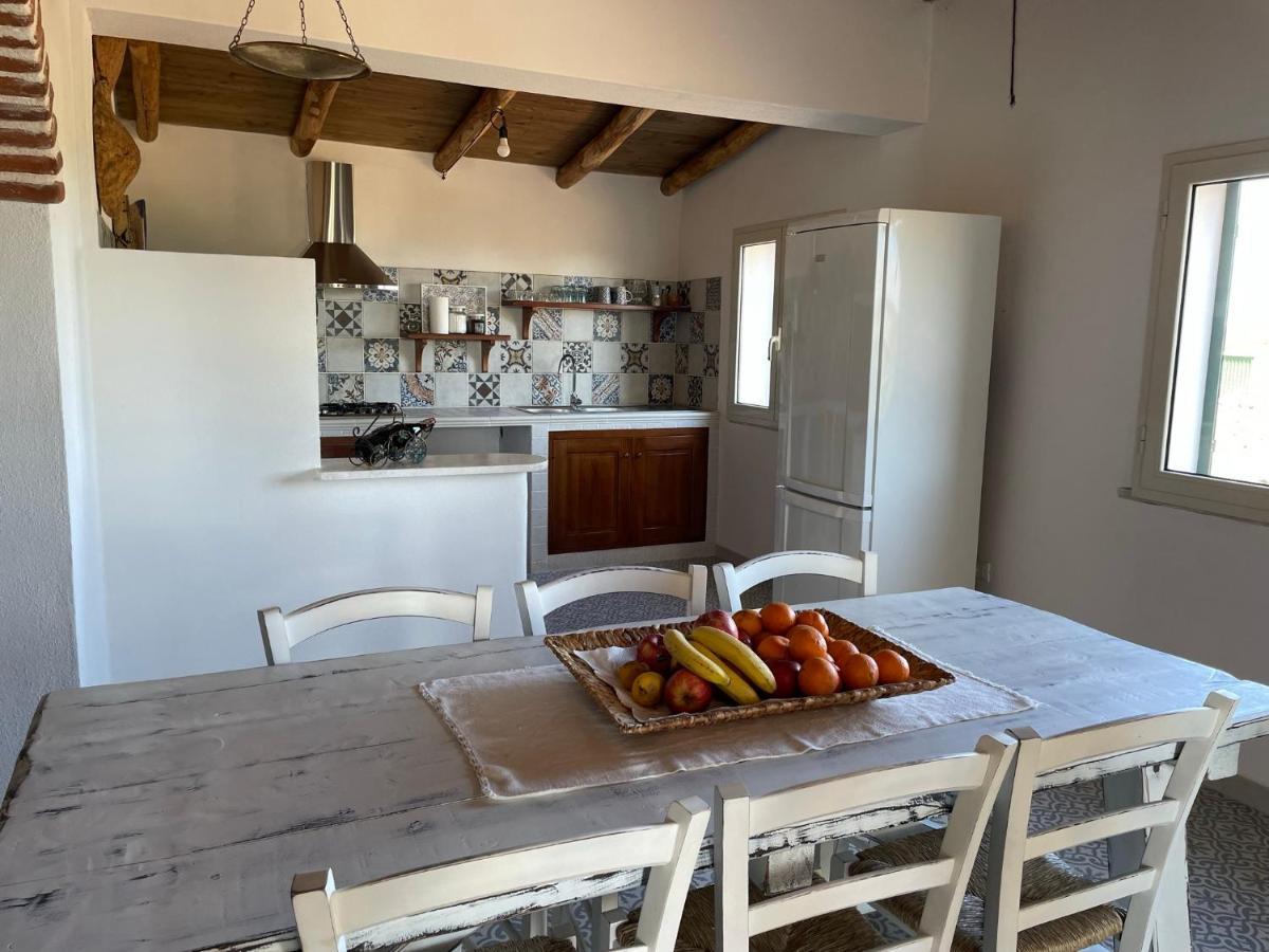 Casa Vacanze Gollei, 奥罗塞伊 外观 照片